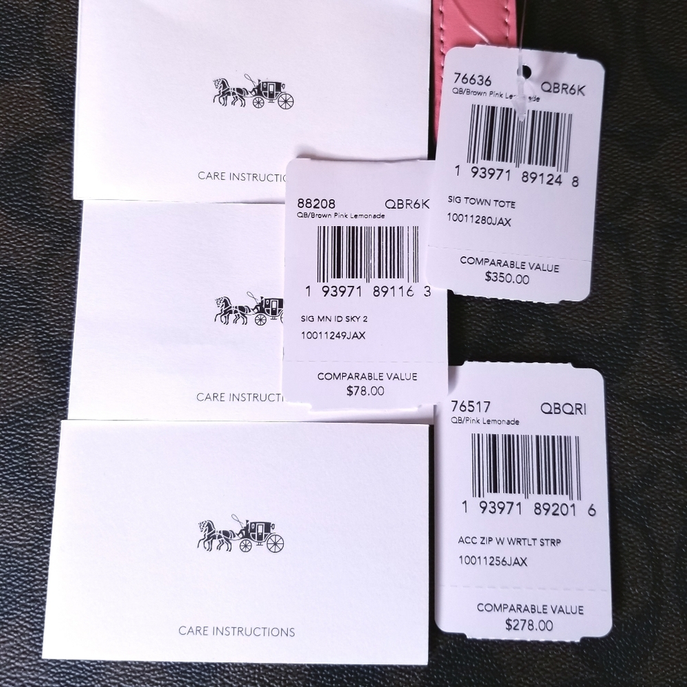 COACH SIGNATURE SET 3P BAG WRISTLET CARD KEYCHAIN - Picture 12 of 13